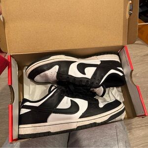Nike panda dunks